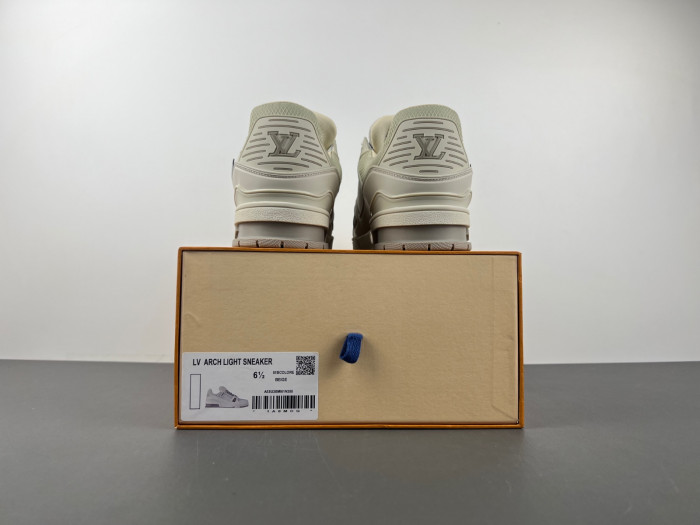 LV TRAINER SNEAKER LVT-000630