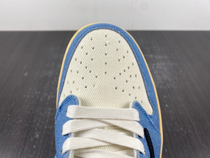 Travis Scott x Air Jordan 1 Low