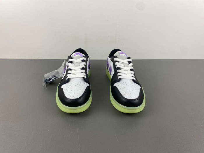 Air Jordan 1 Low GS "Black Raspberry" HF0410-001