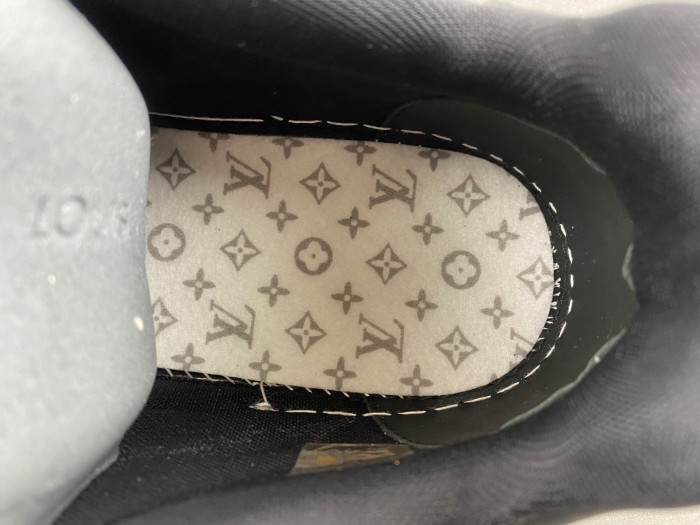 LV TRAINER SNEAKER LVT-000616