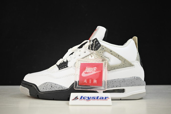 Air Jordan 4 OG “White Cement” 840606-192