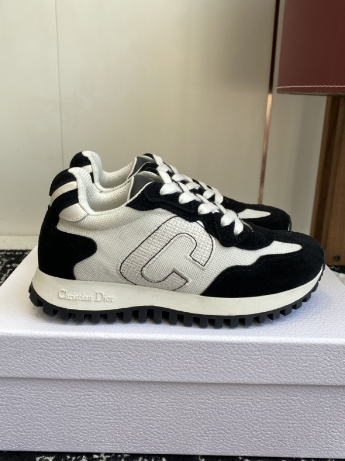 DIOR SNEAKERS