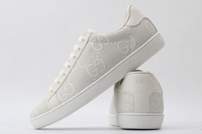 G*u*i* trainer sneaker70