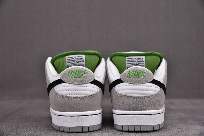 Nike SB Dunk Low Chlorophyll BQ6817-011