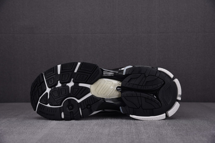 RUNNER SNEAKER RS040