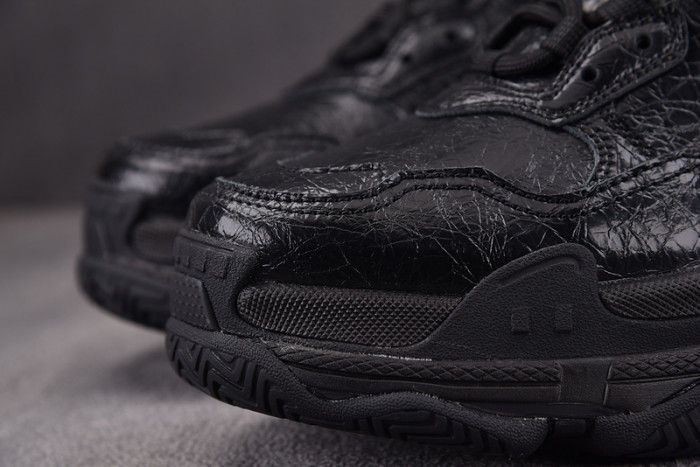 TRIPLES TRAINER SNEAKERS 2000112