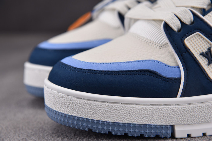 LV SNEAKER LV-000115