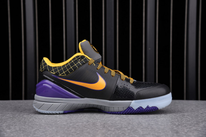 NIKE ZOOM KOBE 4 PROTRO 