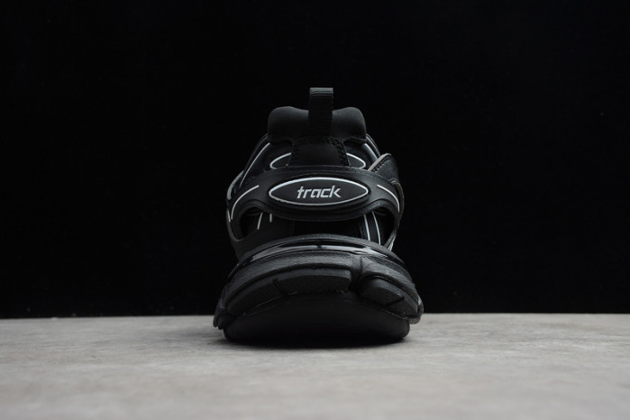 TRACK SNEAKER TS180