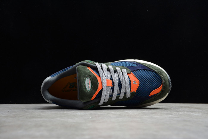 NEW BALANCE SNEAKER 005