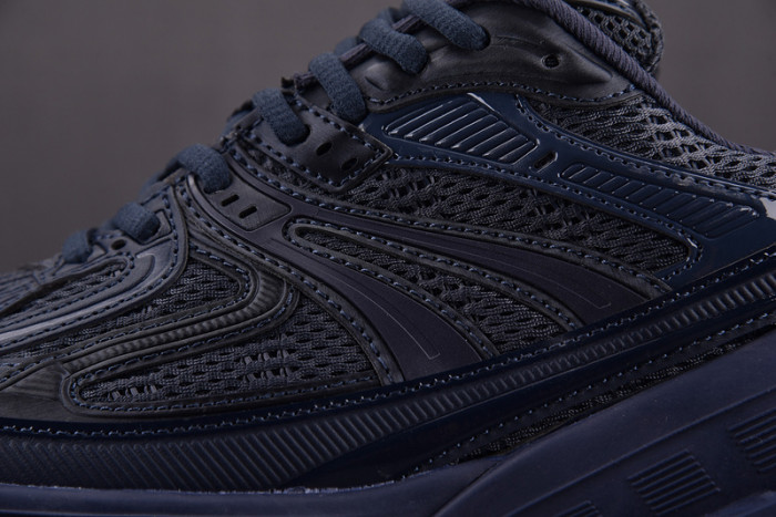 DEFENDER SNEAKER DS017