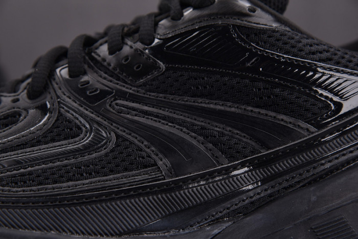 DEFENDER SNEAKER DS002