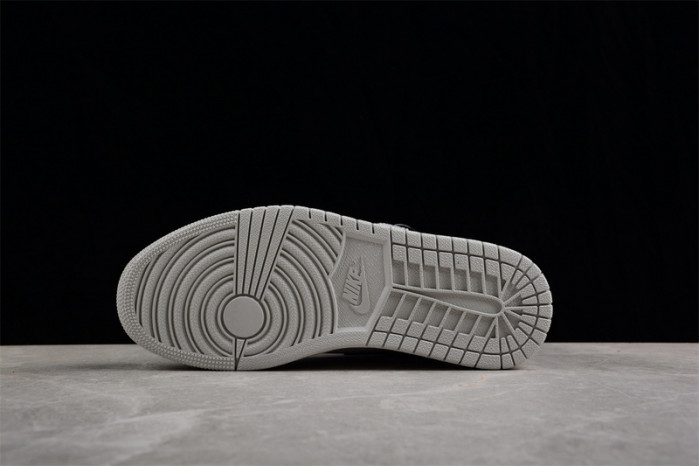 Jordan 1 Retro High OG White Cement DZ5485-052