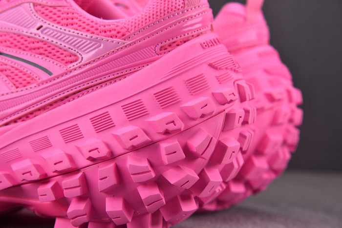 DEFENDER SNEAKER DS001