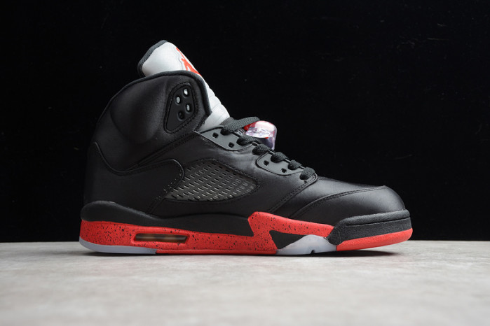 AIR JORDAN 5 RETRO "SATIN BRED" 136027-006