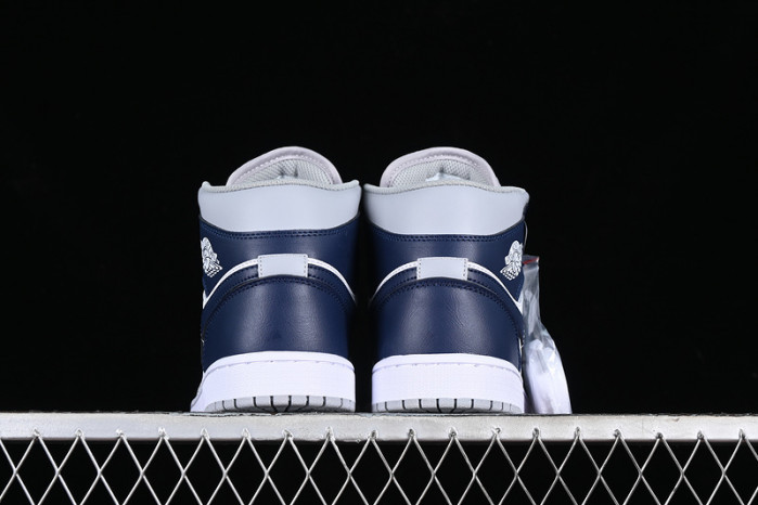 AIR JORDAN 1 MID MIDNIGHT NAVY DQ8426-104
