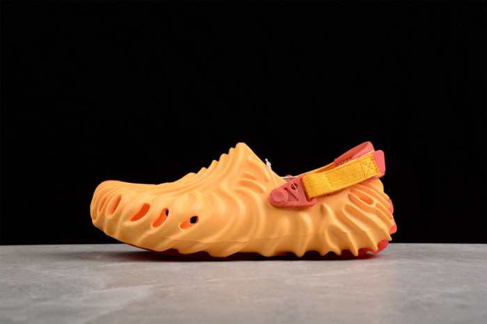 Cr*0*s x salehe bembury c00009