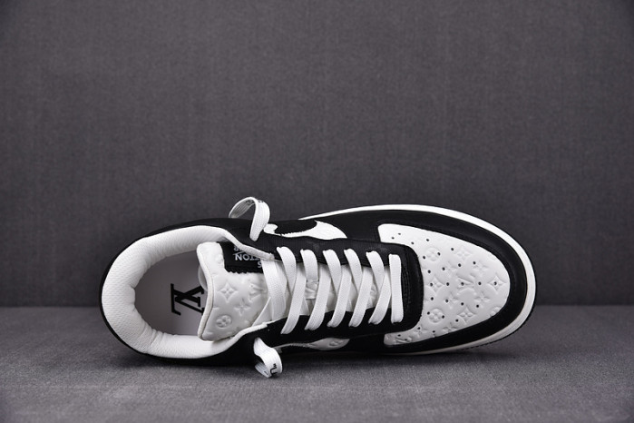 2022 l**is V*t*n x nike air force