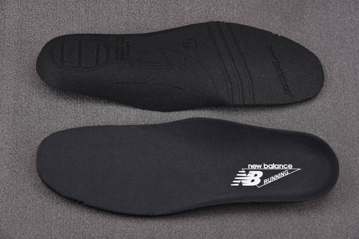 NEW BALANCE SNEAKER NB068