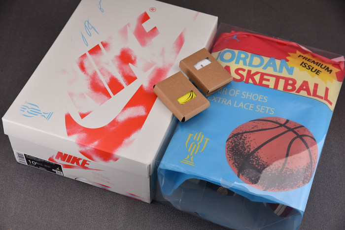 TROPHY ROOM X AIR JORDAN 1 LOW OG FN0432-017