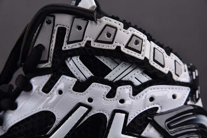 RUNNER SNEAKER RS040