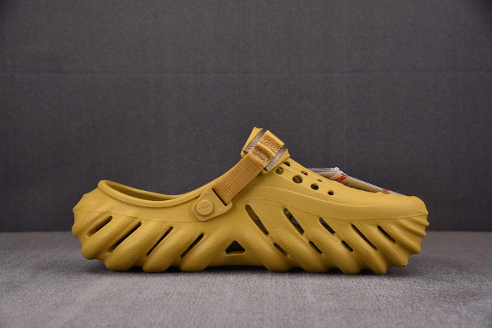 Cr*0*s x salehe bembury c00021