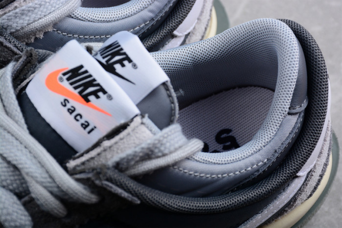 Kaws x Sacai x Nk Zoom Cortez 4.0 DQ0581-001