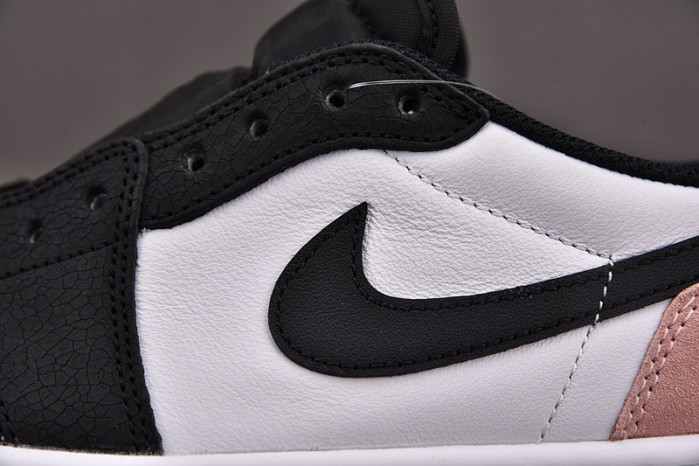 Jordan 1 Low OG Bleached Coral CZ0790-061