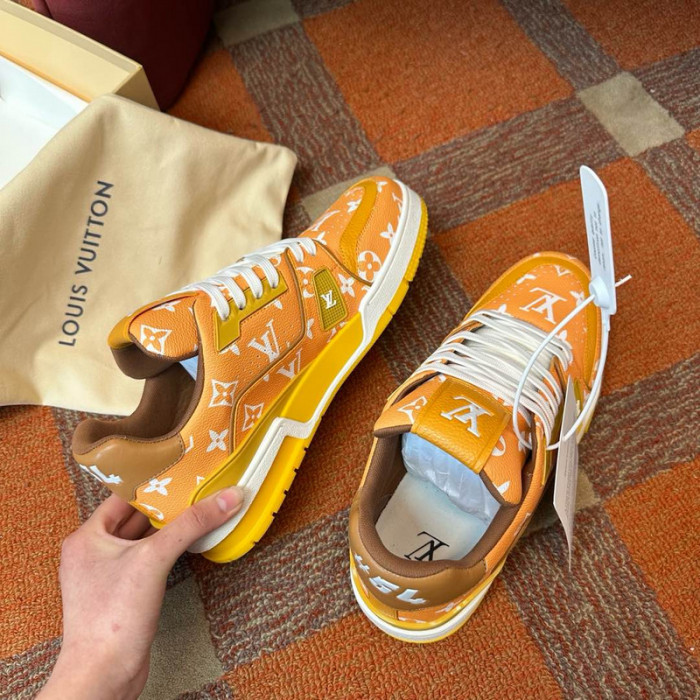 LV TRAINER SNEAKER LVT-000615