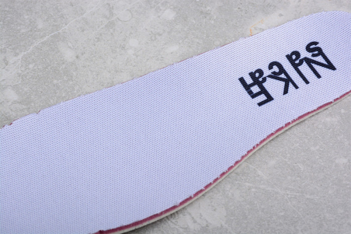 Kaws x Sacai x Nk Zoom Cortez 4.0 DQ0581-001