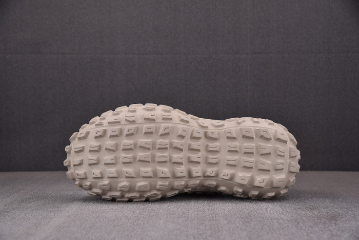 DEFENDER SNEAKER DS006