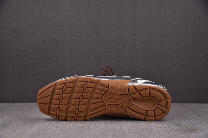 New Balance x Miu Miu 530 SL 