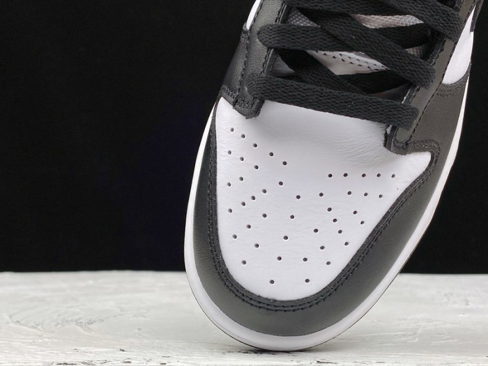 Nike Dunk Low SP Black White CU1726-001