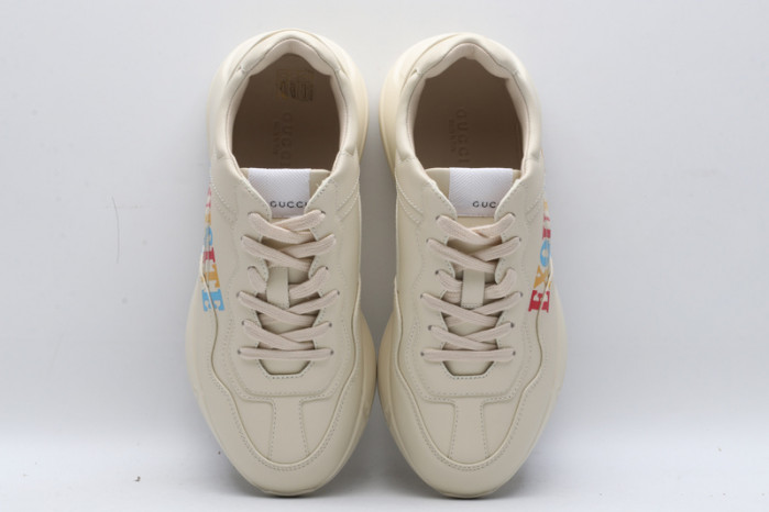 G*u*i* trainer sneaker101