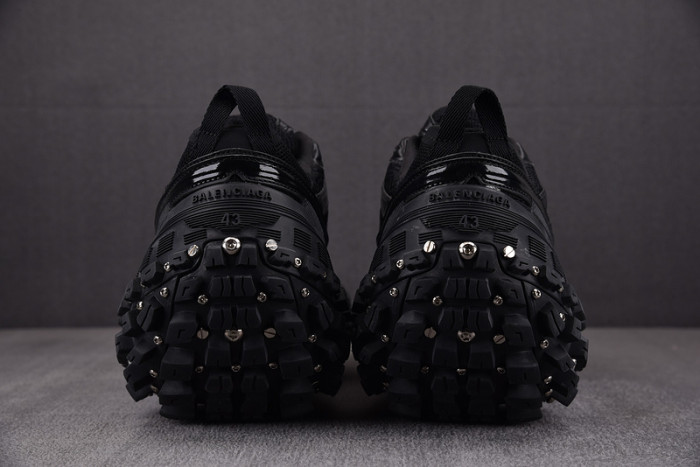 DEFENDER SNEAKER DS002