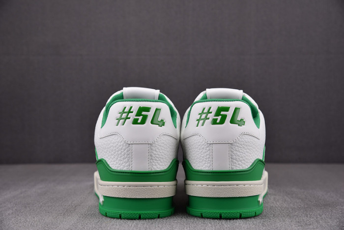 LV SNEAKER LV-000130