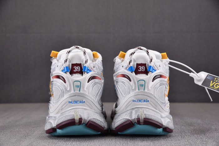 RUNNER SNEAKER RS061