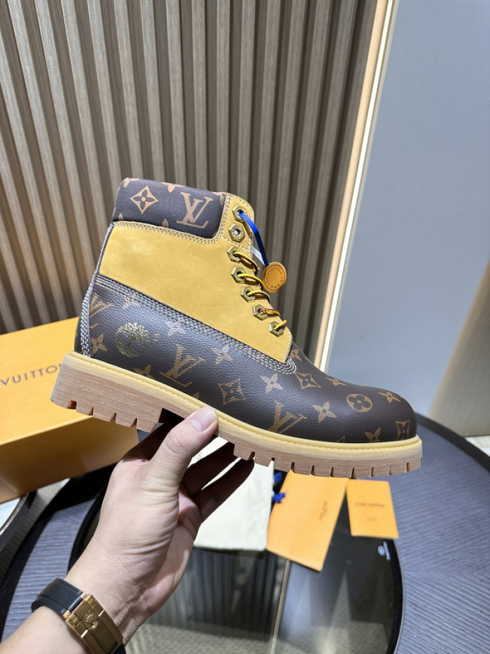 LV BOOTS L000019