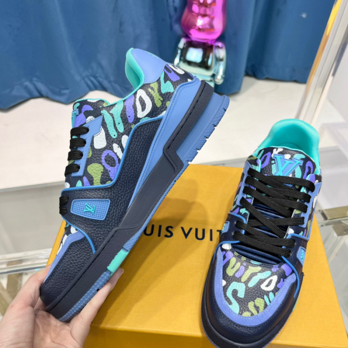 LV SNEAKER LV-000400