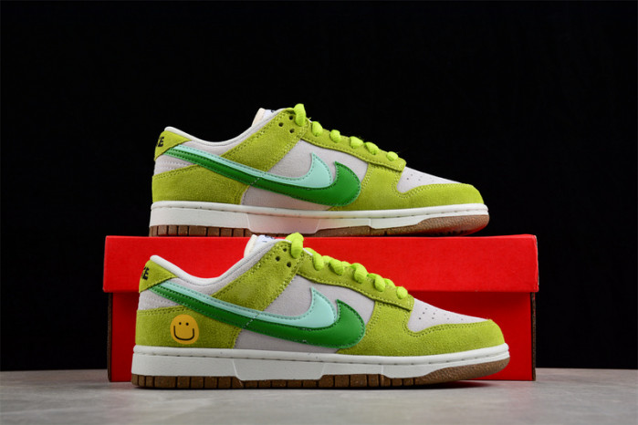 NIKE DUNK LOW SE 85 DO9457-122