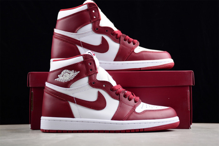 Air Jordan 1 High OG “Team Red” DZ5485-160