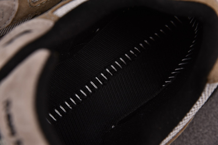 NEW BALANCE SNEAKER NB082