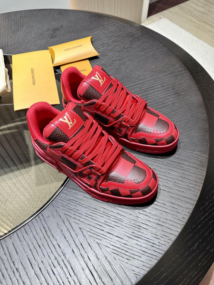 LV SNEAKER LV-000178