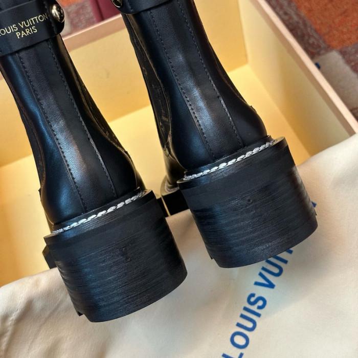 LV BOOTS L000050