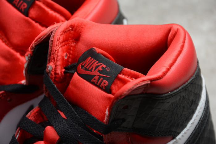 Air Jordan 1 Satin Black Toe CD0461-016