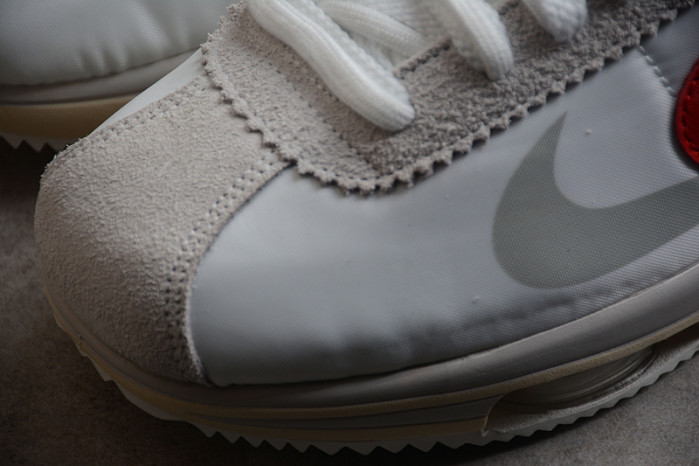 Sacai x Nk Zoom Cortez DQ0581-100