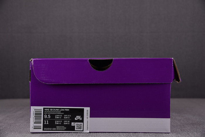 Nike SB Dunk Low Philadelphia Phillies DQ4040-400