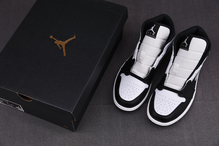 Air Jordan 1 Mid 