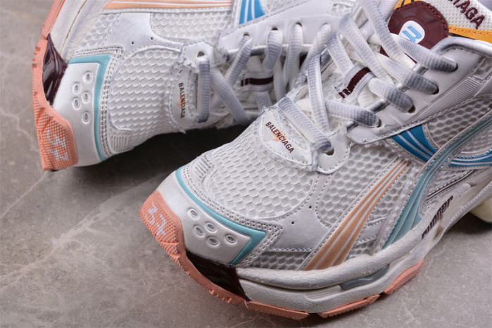 RUNNER SNEAKER RS099