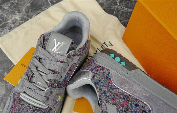 LV SNEAKER LV-000280